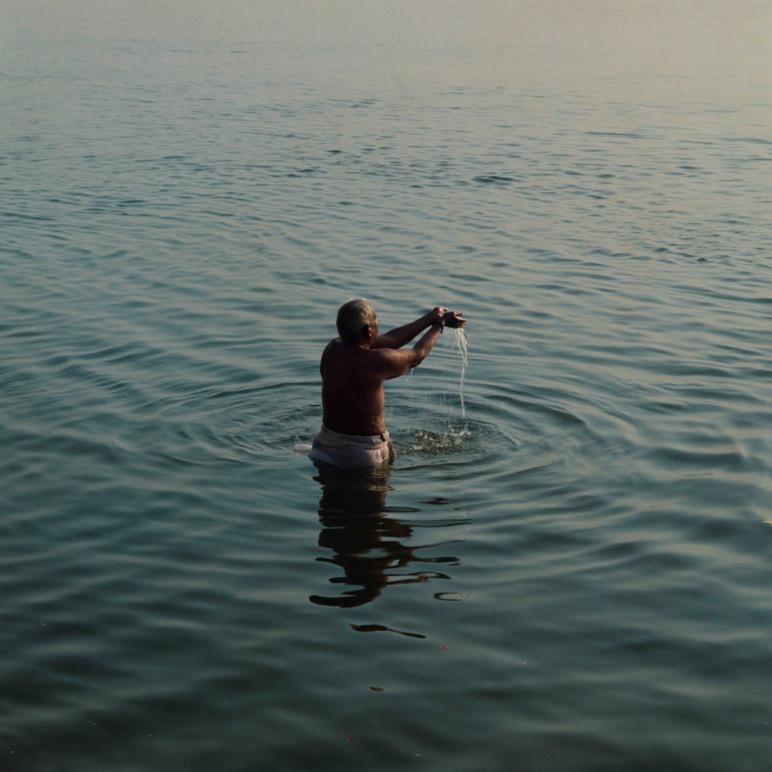 ce clichés a été pris en Inde à Bénarès, à l'aide d'un rolleiflex.